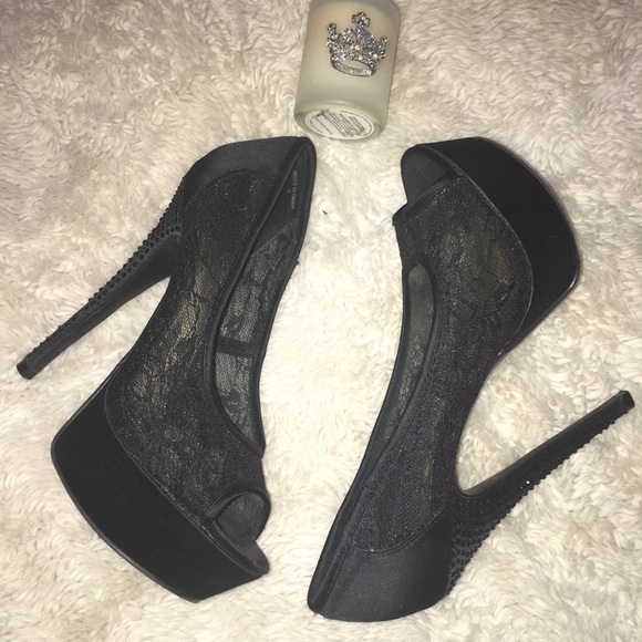 Bebe Black 👠 Heels 🍁 - Picture 3 of 6